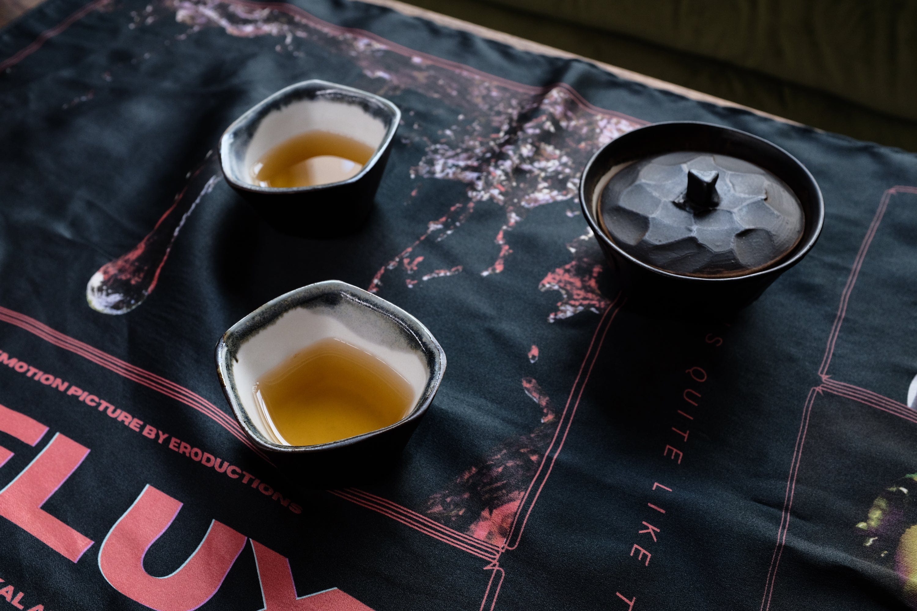 'REFLUX' Chabu - Silk Tea Cloth